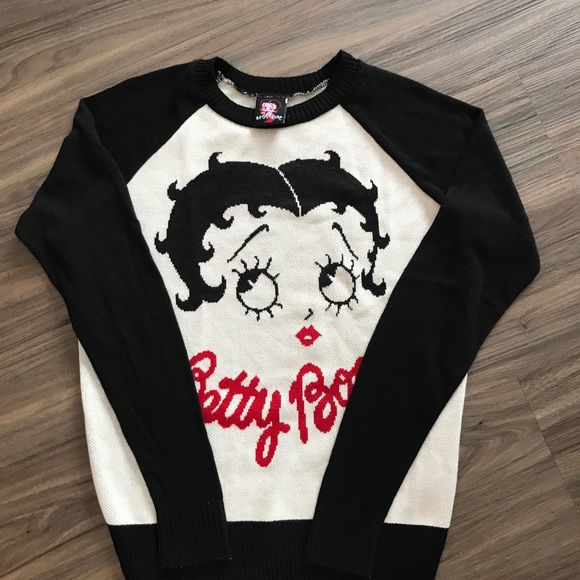 Betty Boop Sweaters - Betty Boop sweater super cute!